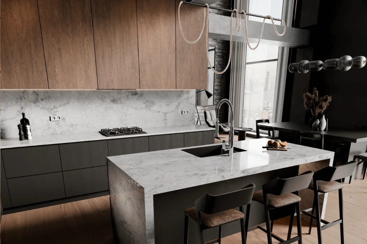 Kuchnia w stylu industrialnym z drewnianymi meblami i marmurowym blatem.