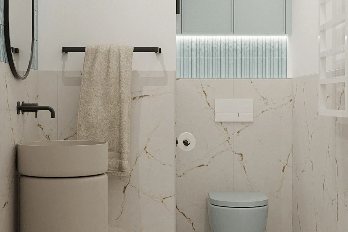 Nowoczesna łazienka w eklektycznym stylu z jasnymi płytkami oraz elementami japandi.