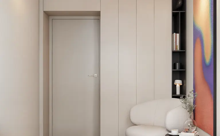 Nowoczesny przedpokój w stylu japandi z beżowymi ścianami i drewnianą podłogą.