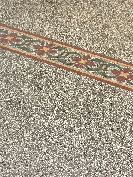 Podłoga z dekoracyjnym wzorem w stylu minimalistycznym, nowoczesnym i vintage.