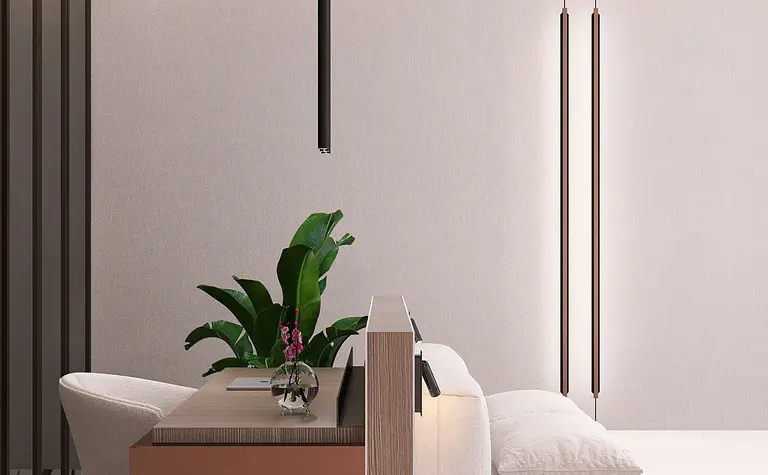 Wnętrze sypialni z brązowym łóżkiem, białą pościelą i zieloną rośliną, styl nowoczesny i quiet luxury.