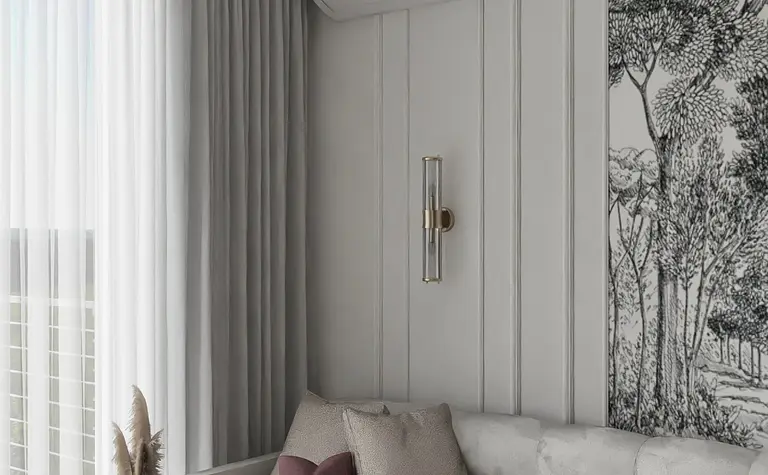 Nowoczesny salon z szarymi meblami i złotymi detalami, styl glamour