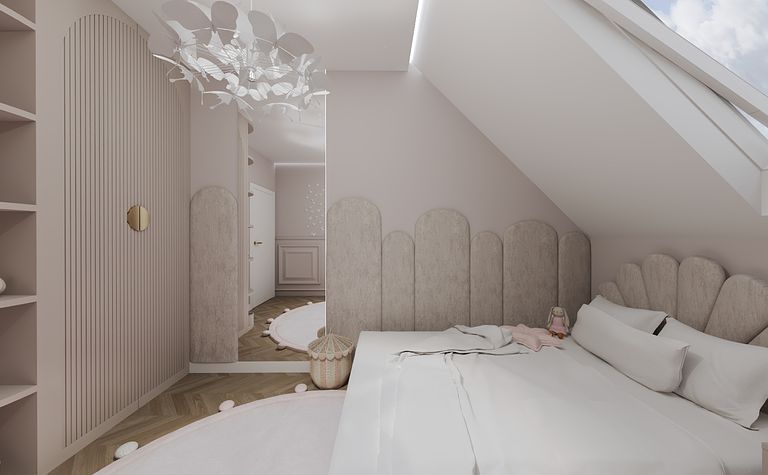 Wnętrze poddasza z jasnymi ścianami i drewnianymi detalami. Styl minimalistyczny i nowoczesny.