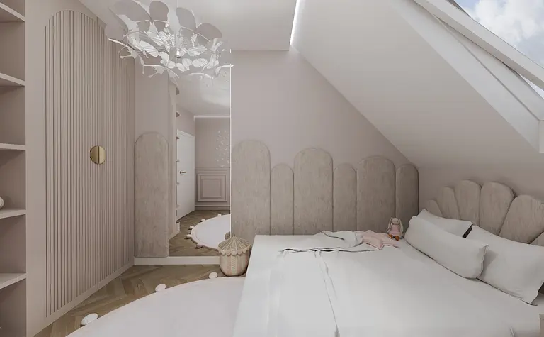 Wnętrze poddasza z jasnymi ścianami i drewnianymi detalami. Styl minimalistyczny i nowoczesny.