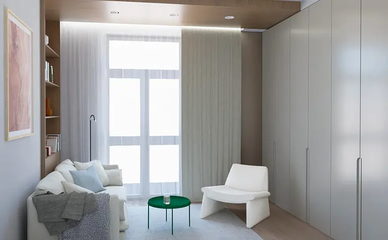 Wnętrze salonu w stylu eklektycznym z meblami vintage, soft minimalizm.