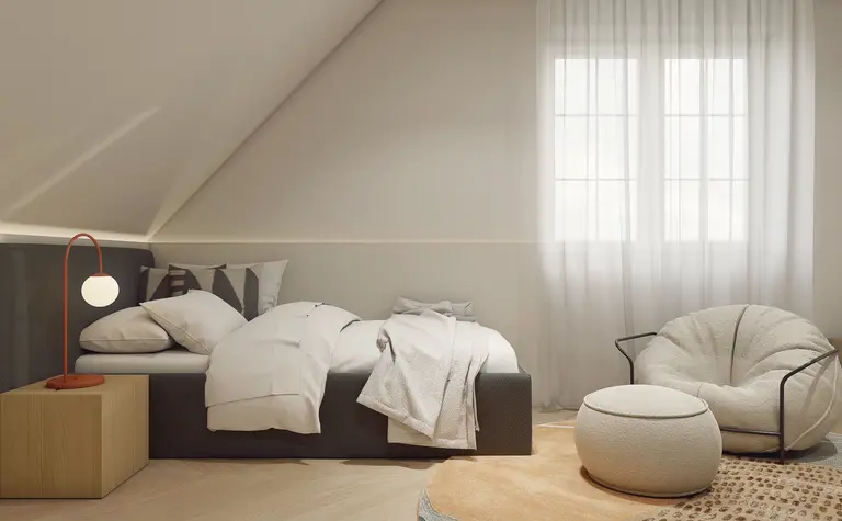 Wnętrze poddasza z łóżkiem, fotelem i nowoczesnym oświetleniem, styl minimaluxe, soft minimalizm.
