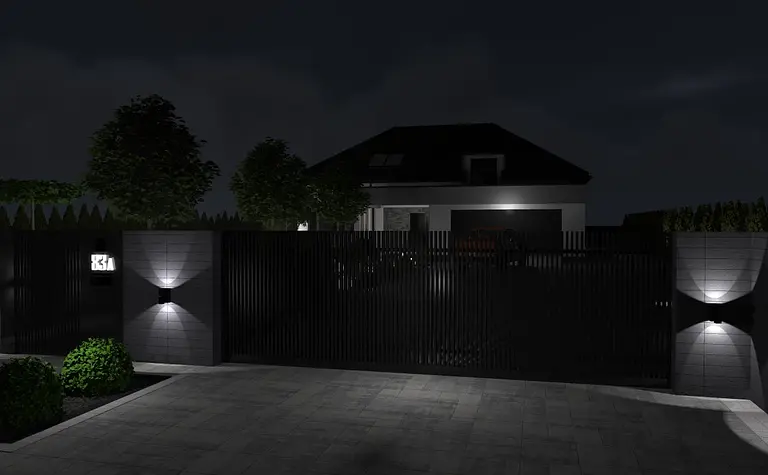 Wejście do domu z bramą, oświetleniem i zielenią, styl industrialny, japandi, minimaluxe, nowoczesny, współczesny.
