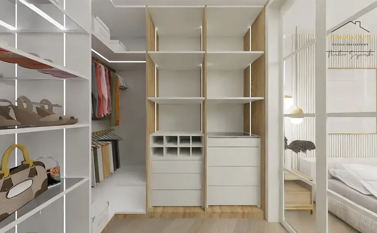 Garderoba w stylu boho, japandi i skandynawskim z białymi półkami i drewnianymi detalami.