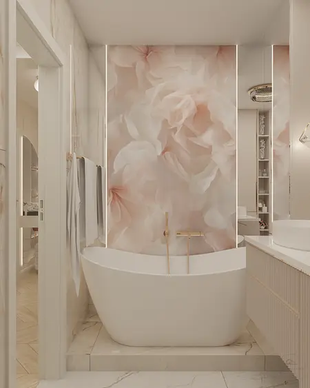 Nowoczesna łazienka z białą wanną i kwiatowym tłem w stylu glamour.