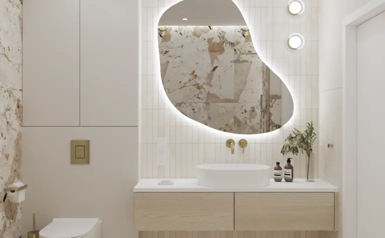 Nowoczesna łazienka z minimalistycznymi meblami i marmurową ścianą. Quiet luxury.