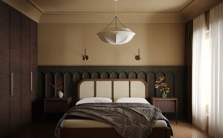 Wnętrze sypialni w stylu tradycyjnym i vintage z brązowym łóżkiem i dekoracjami.