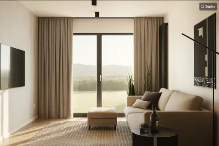 Wnętrze salonu z beżową sofą, szarymi zasłonami i roślinami w stylu dopamine decor.