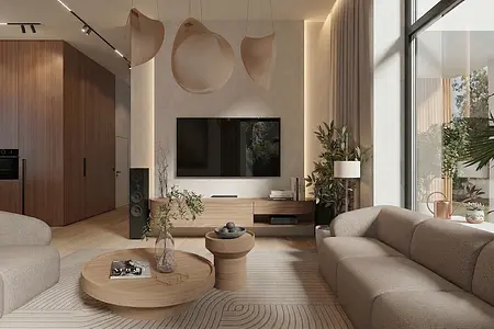 Salon w stylu boho i japandi z drewnianymi meblami i roślinami.
