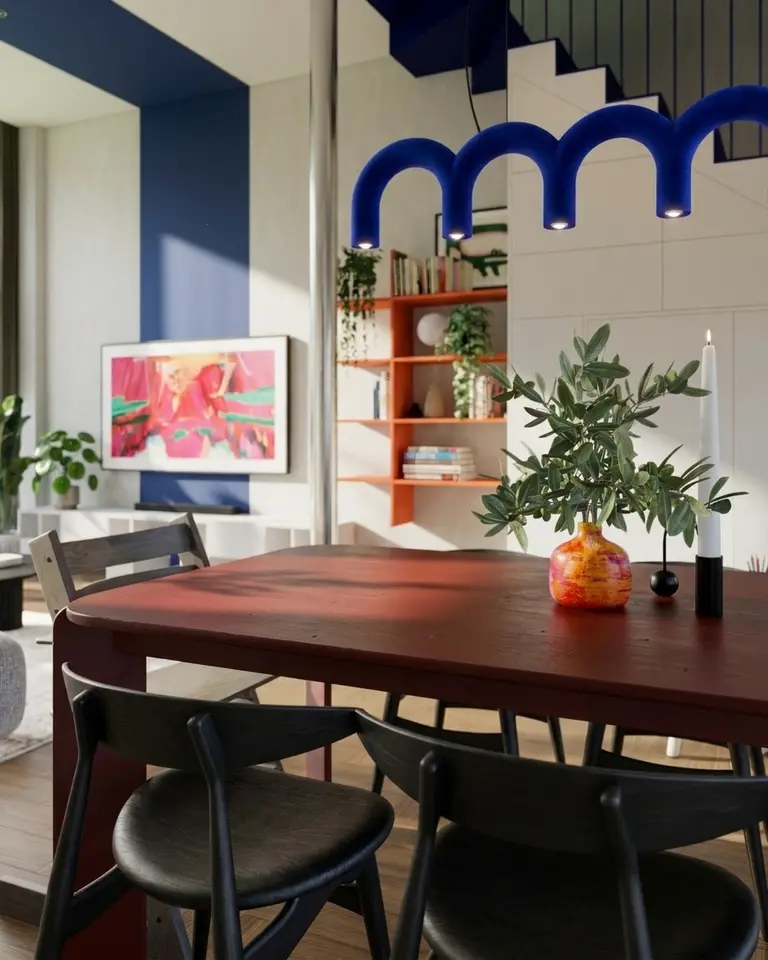 Jadalnia dopamine decor, czerwony stół, niebieska lampa: minimalistyczny, nowoczesny, skandynawski, soft minimalizm