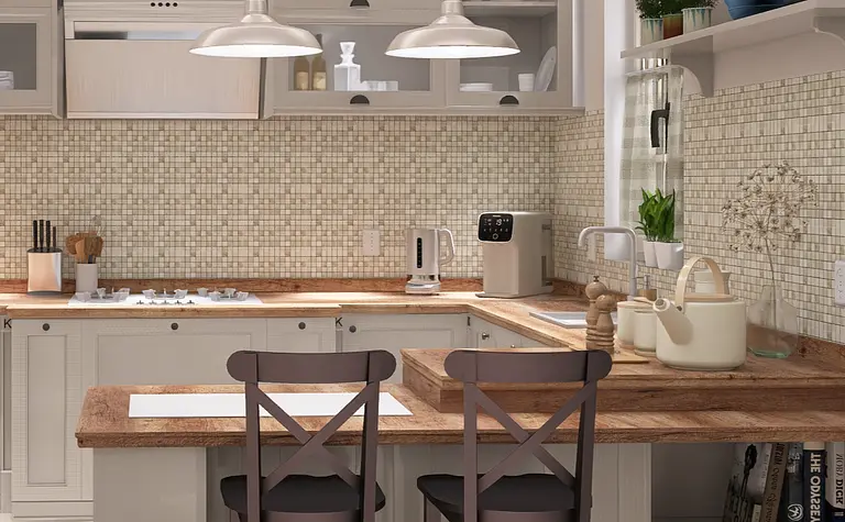 Współczesna kuchnia z drewnianym blatem, beżowymi meblami i nowoczesnymi urządzeniami.
