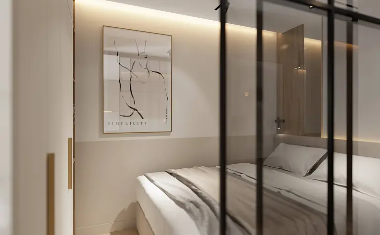 Wnętrze sypialni z nowoczesnym łóżkiem, obrazem oraz drewnianymi akcentami, styl glamour i japandi.