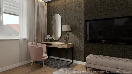 Wnętrze z eklektycznym i glamour stylem, różowa sofa, lustro, drewniane biurko.
