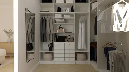 Garderoba w stylu art deco, minimalistycznym i tradycyjnym z białymi półkami i lustrami.