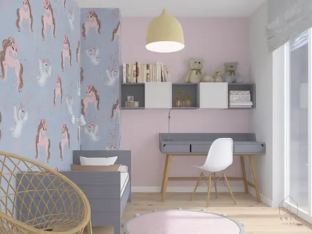 Pokój dziecięcy w stylu minimalistycznym z różowymi dodatkami i biurkiem.