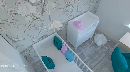 Pokój dziecięcy z białym łóżeczkiem, pastelowymi poduszkami i kwiecistą tapetą. Styl nowoczesny i tradycyjny.