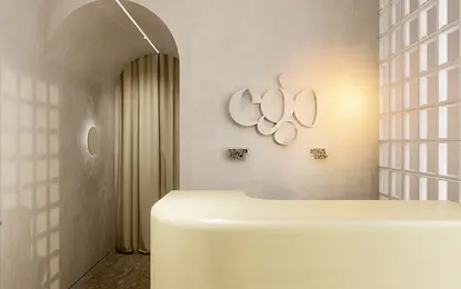 Recepcja w stylu japandi z minimalistycznymi akcentami