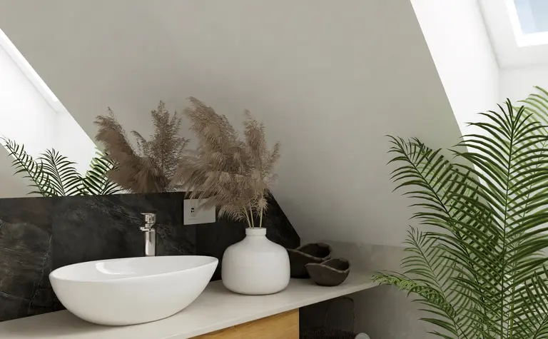 Nowoczesna łazienka boho z białą umywalką i roślinami