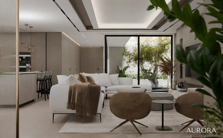 Nowoczesny salon z białą sofą, drewnianymi detalami i roślinami, styl minimaluxe.
