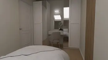 Wnętrze sypialni z minimalistycznym wyposażeniem, nowoczesnym lustrem oraz współczesnymi meblami.
