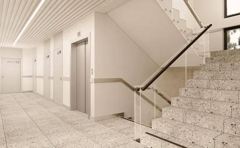 Korytarz w stylu minimalistycznym z windami i schodami.