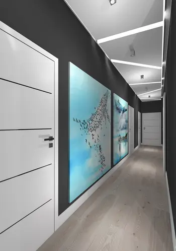 Korytarz z białymi drzwiami, niebieskimi obrazami i szaro-czarnymi akcentami w stylach: dopamine decor, industrialny, japandi, minimalistyczny, minimaluxe, nowoczesny, skandynawski, soft minimalizm, współczesny.