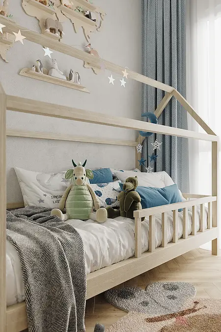 Pokój dziecięcy z drewnianym łóżkiem, miękkimi zabawkami i niebieskimi firankami. Styl: industrialny, japandi, minimaluxe, nowoczesny.
