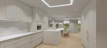 Wnętrze kuchni z jasnymi meblami, drewnianą podłogą, akcentami glamour i nowoczesnymi detalami.