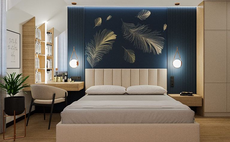 Sypialnia z niebieską ścianą, drewnianymi meblami i rośliną, styl quiet luxury.