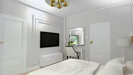 Wnętrze sypialni z białym łóżkiem, lustrem i telewizorem, styl glamour.