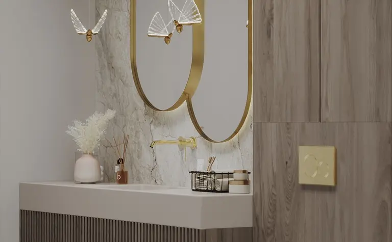 Wnętrze łazienki z drewnianymi elementami i złotymi akcentami, styl quiet luxury.