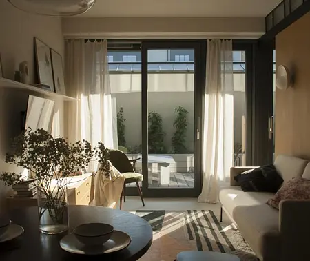 Nowoczesny salon z eklektycznymi dodatkami, vintage meblami i współczesnym wystrojem.