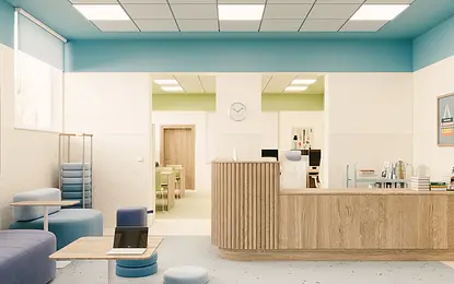 Wnętrze recepcji z niebieskimi ścianami i drewnianym blatem, styl dopamine decor, eklektyczny, nowoczesny.
