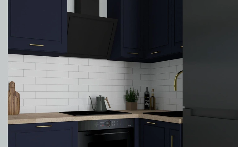 Kuchnia w stylu dopamine decor z granatowymi meblami i białymi kafelkami, nowoczesny design.