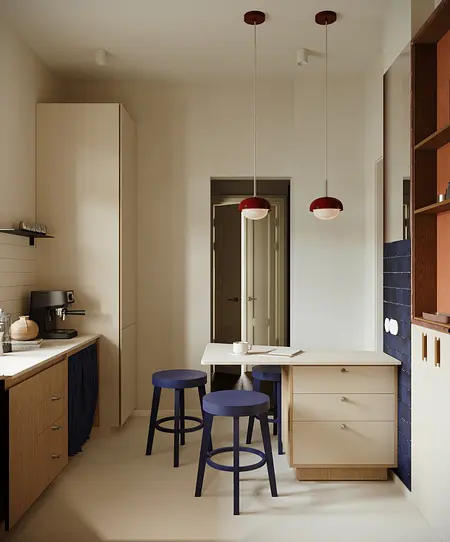 Kuchnia w stylu soft minimalizm z tradycyjnymi elementami, jasne meble, niebieskie akcenty.