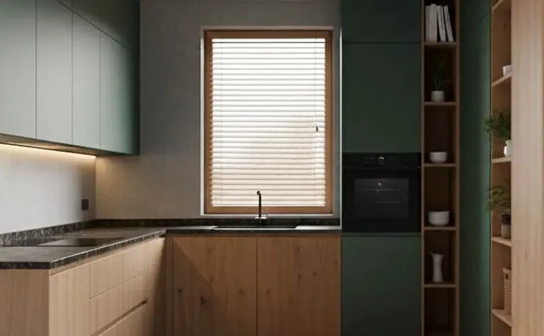 Kuchnia minimalistyczna z nowoczesnymi drewnianymi meblami i współczesnymi akcentami.