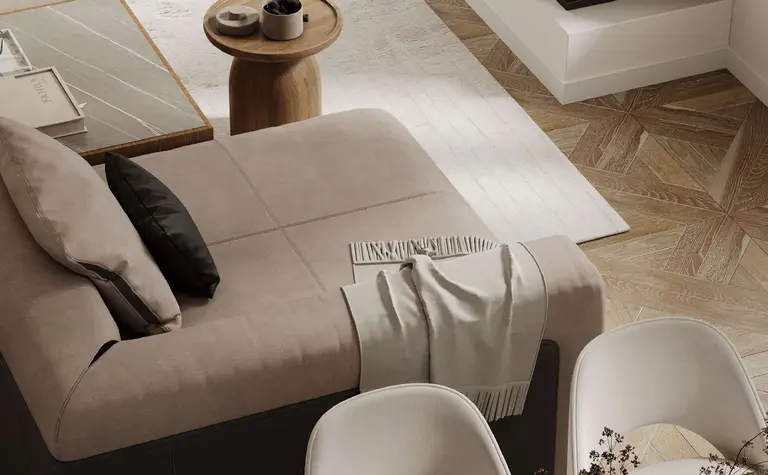 Wnętrze salonu glamour z beżową sofą i drewnianymi akcentami.