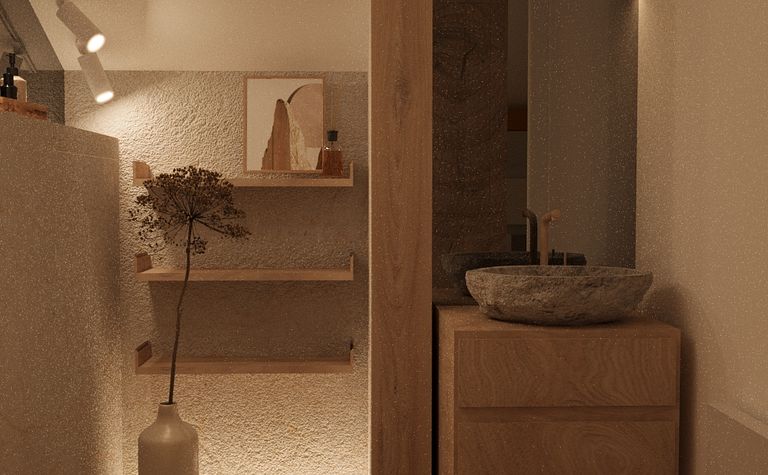 Mała łazienka z dużym skosem i drewnianą belką na poddaszu