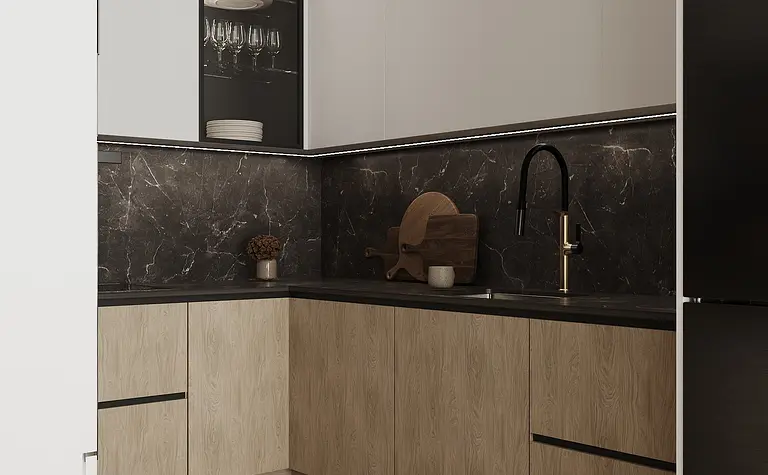 Kuchnia w stylu industrialnym i japandi z drewnianymi meblami i czarnym blatem.